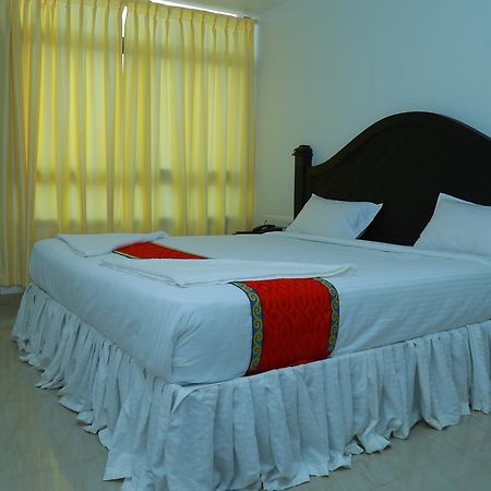 Aarya Bhavan Residency Hotel Malappuram Exterior photo